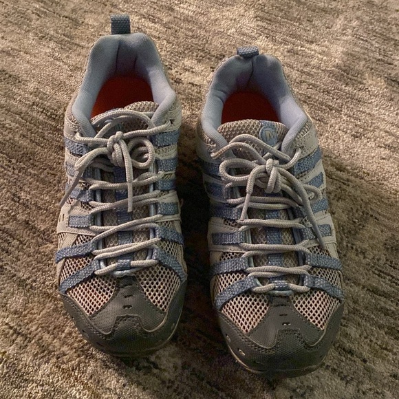 Merrell Gray and Blue Hiking Shoes - women’s size 7.5 - lace up- mesh front - Picture 2 of 7